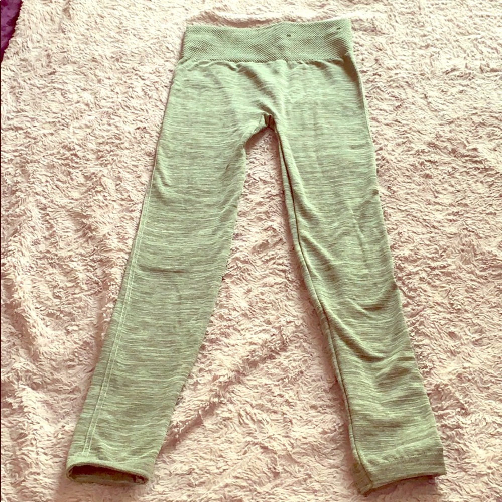 Athletic leggings